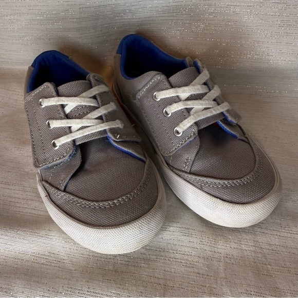 Sperry Gray and White Sneakers with Classic Design - Picture 1 of 8